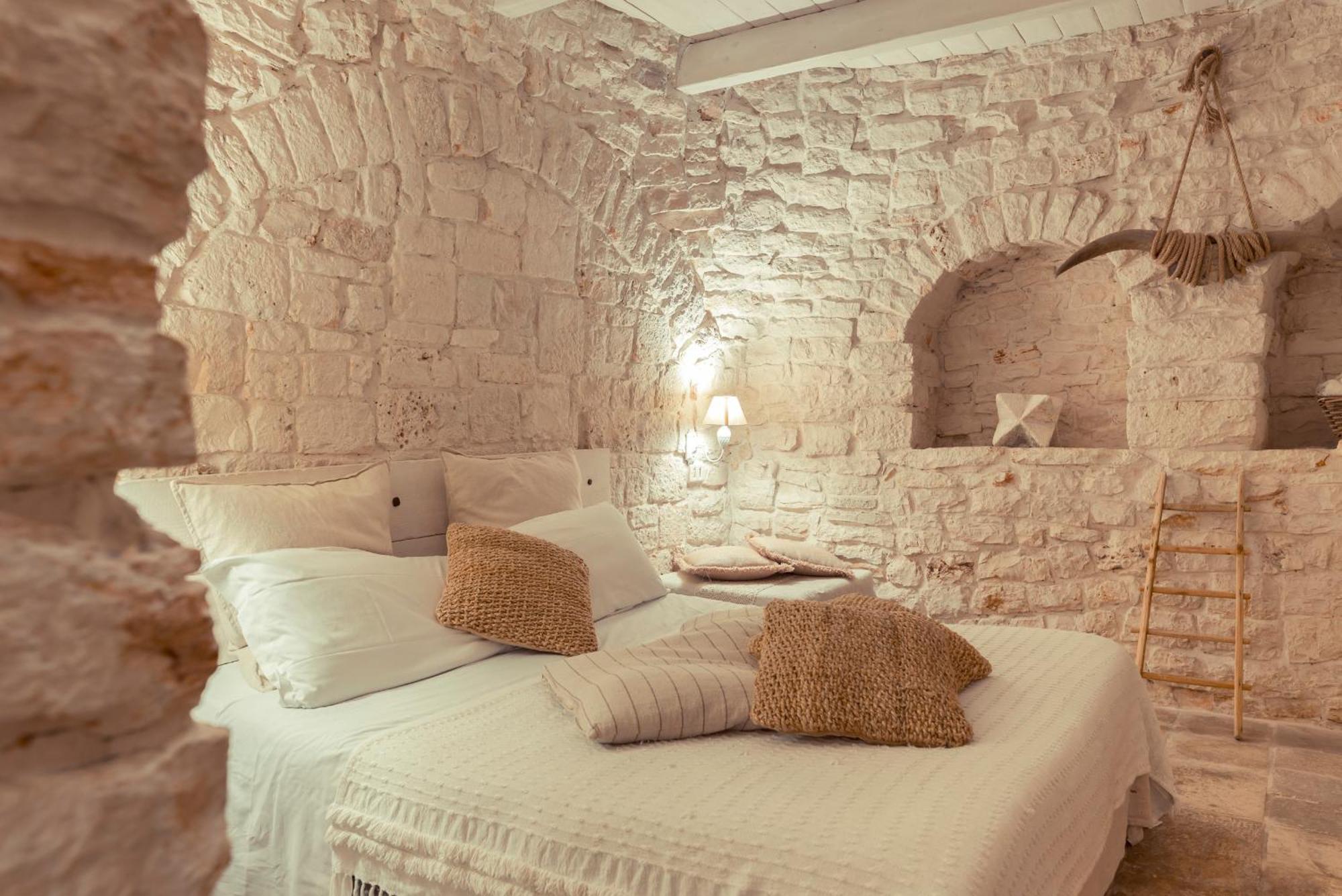 Trulli Antichi Mestieri - Widespread Trulli In The Historic Center Panzió Alberobello Kültér fotó