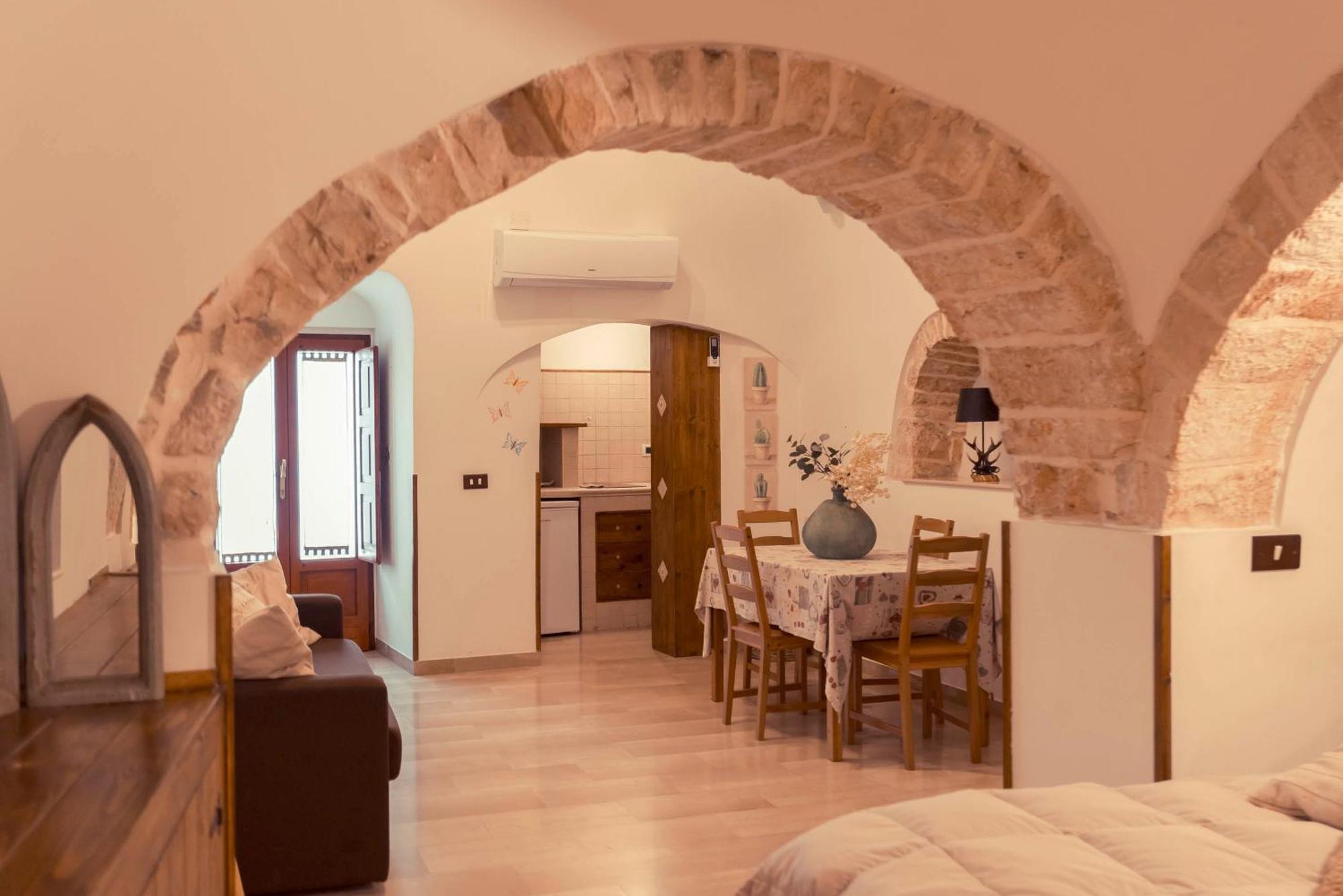 Trulli Antichi Mestieri - Widespread Trulli In The Historic Center Panzió Alberobello Kültér fotó