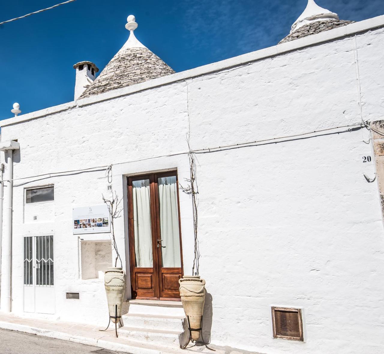 Trulli Antichi Mestieri - Widespread Trulli In The Historic Center Alberobello Kültér fotó