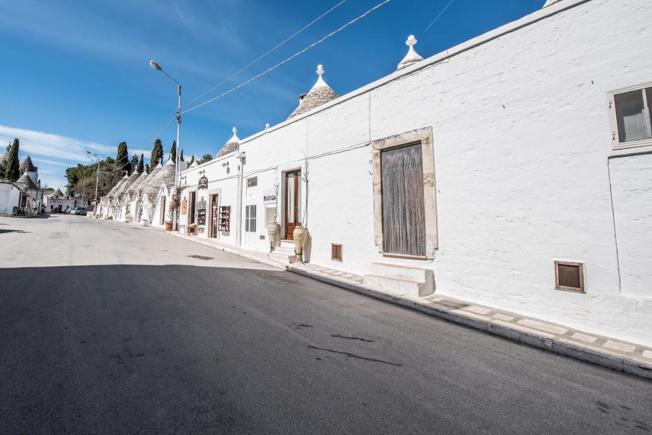 Trulli Antichi Mestieri - Widespread Trulli In The Historic Center Alberobello Kültér fotó